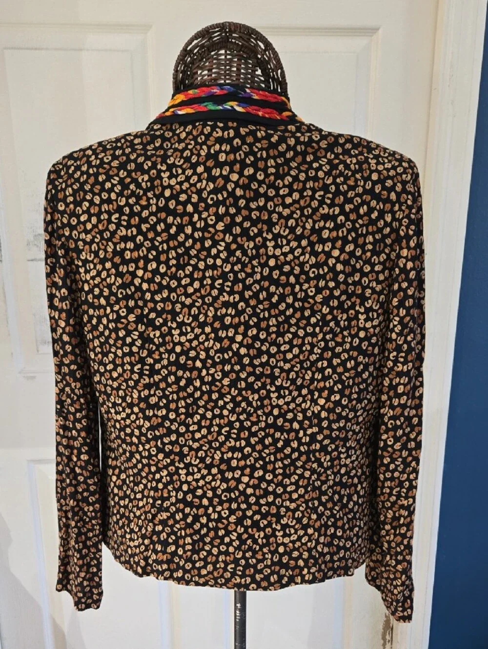 Carole Little Black Leopard Print Blazer with Colorful Embroidered Trim-Size 12 - Picture 7 of 13